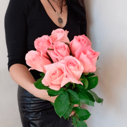 Нежно розовые розы 50 см. 9 шт.